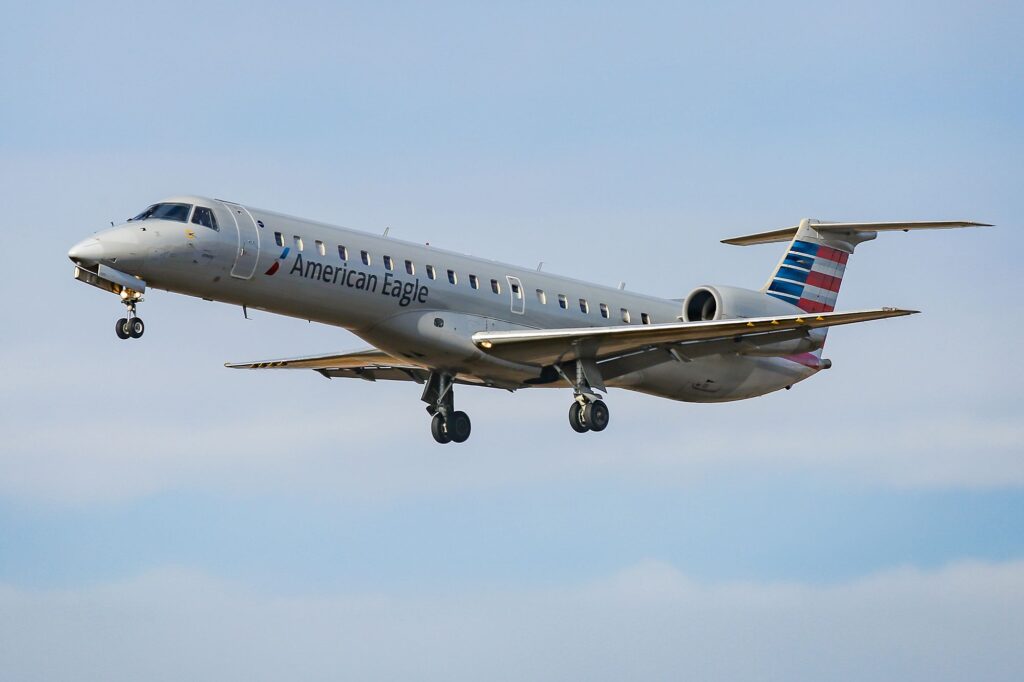 Envoy Air vs CommutAir 