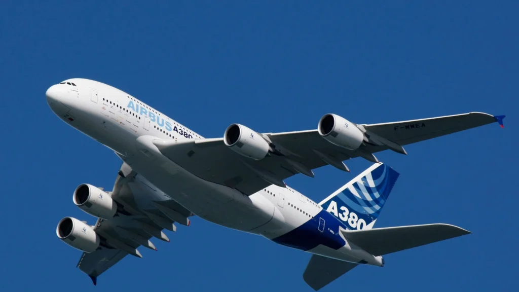 why is Airbus more expensive than Boeing? Flight comparison